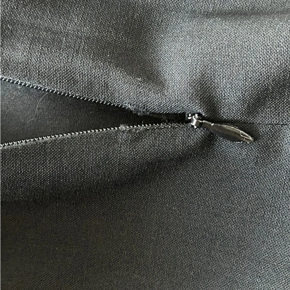 Test - Picture 4 of 9